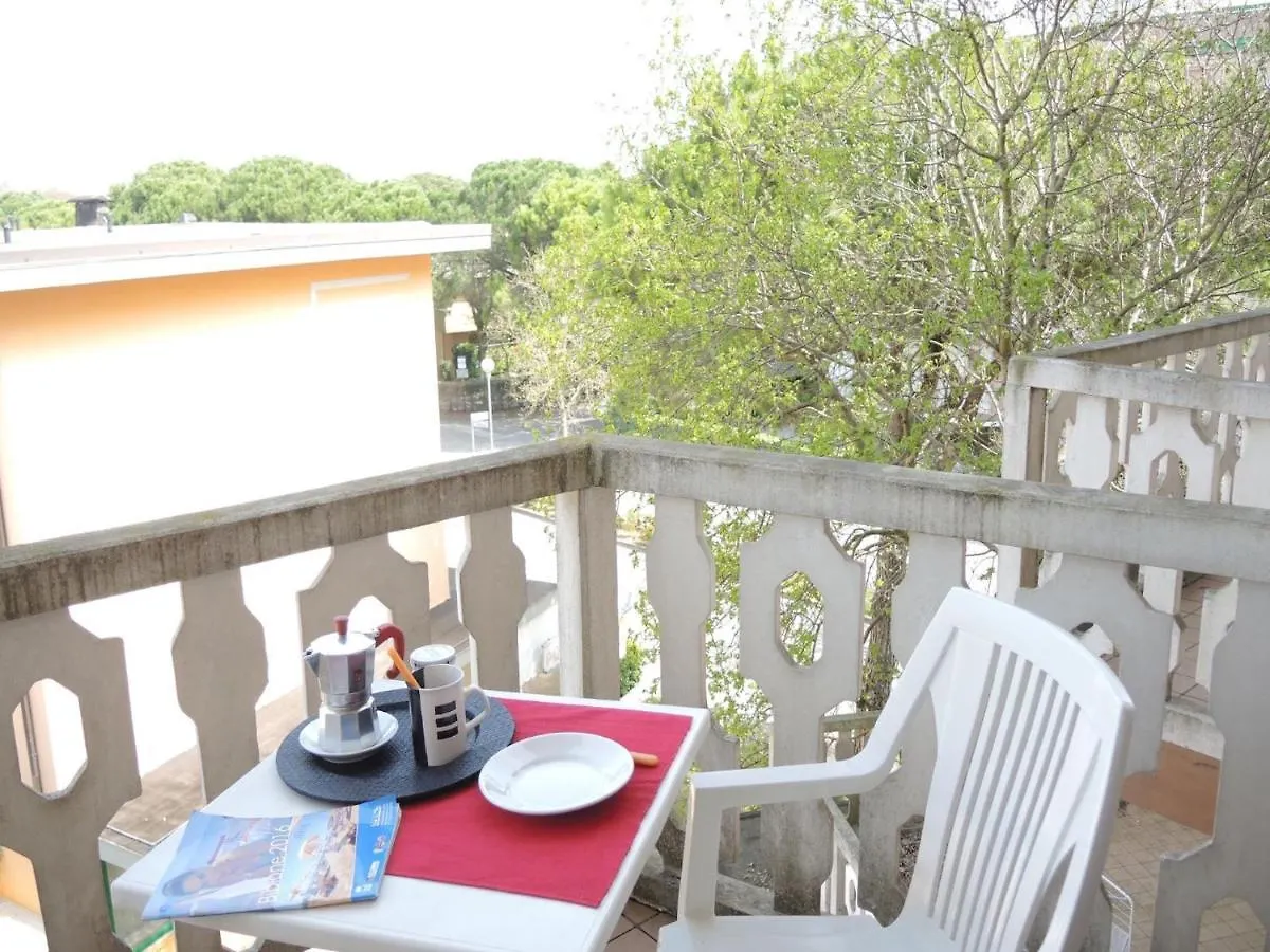 Bright Flat With Balcony In Bibione - Beahost Apartment