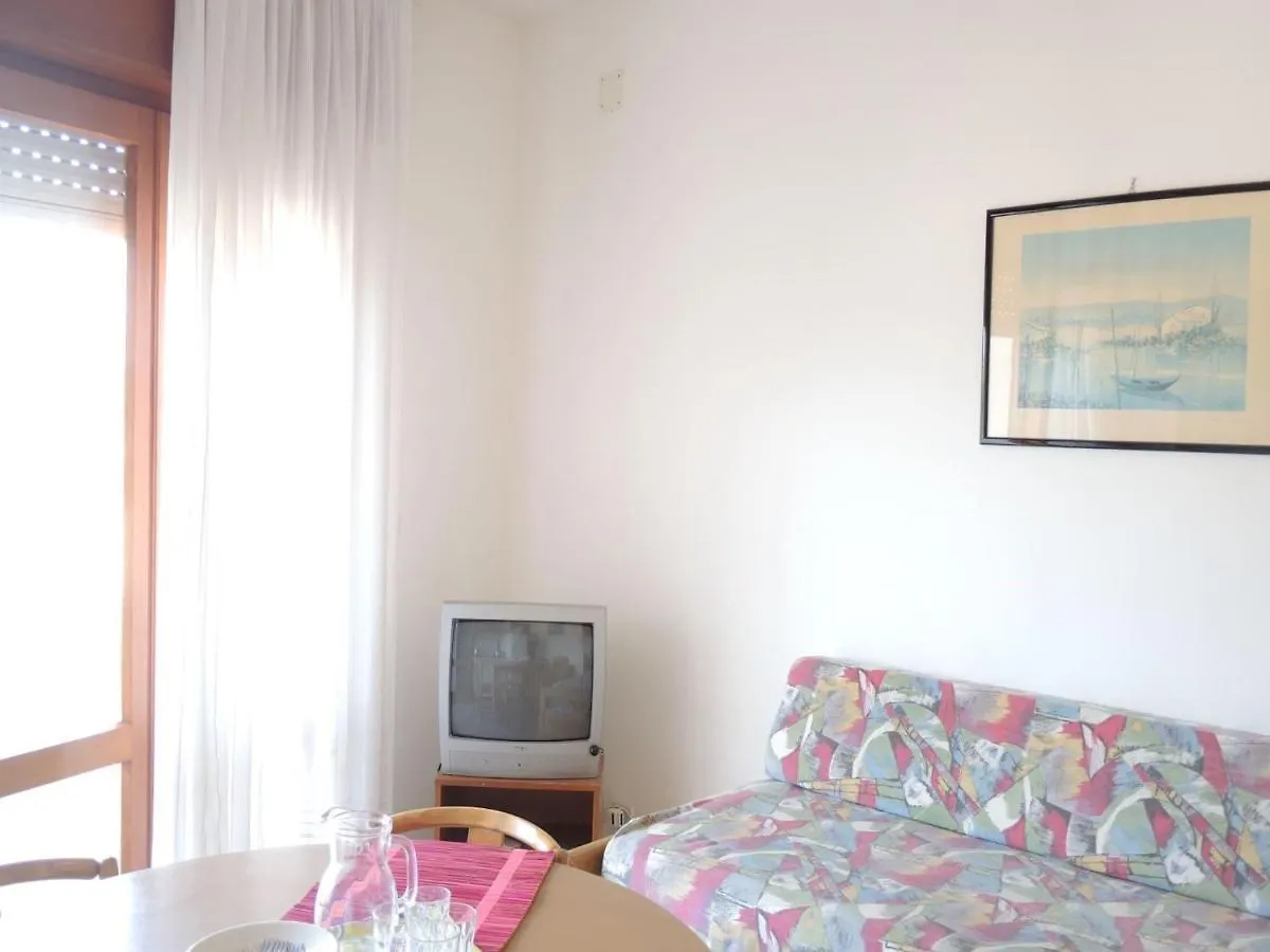 Bright Flat With Balcony In Bibione - Beahost Apartment